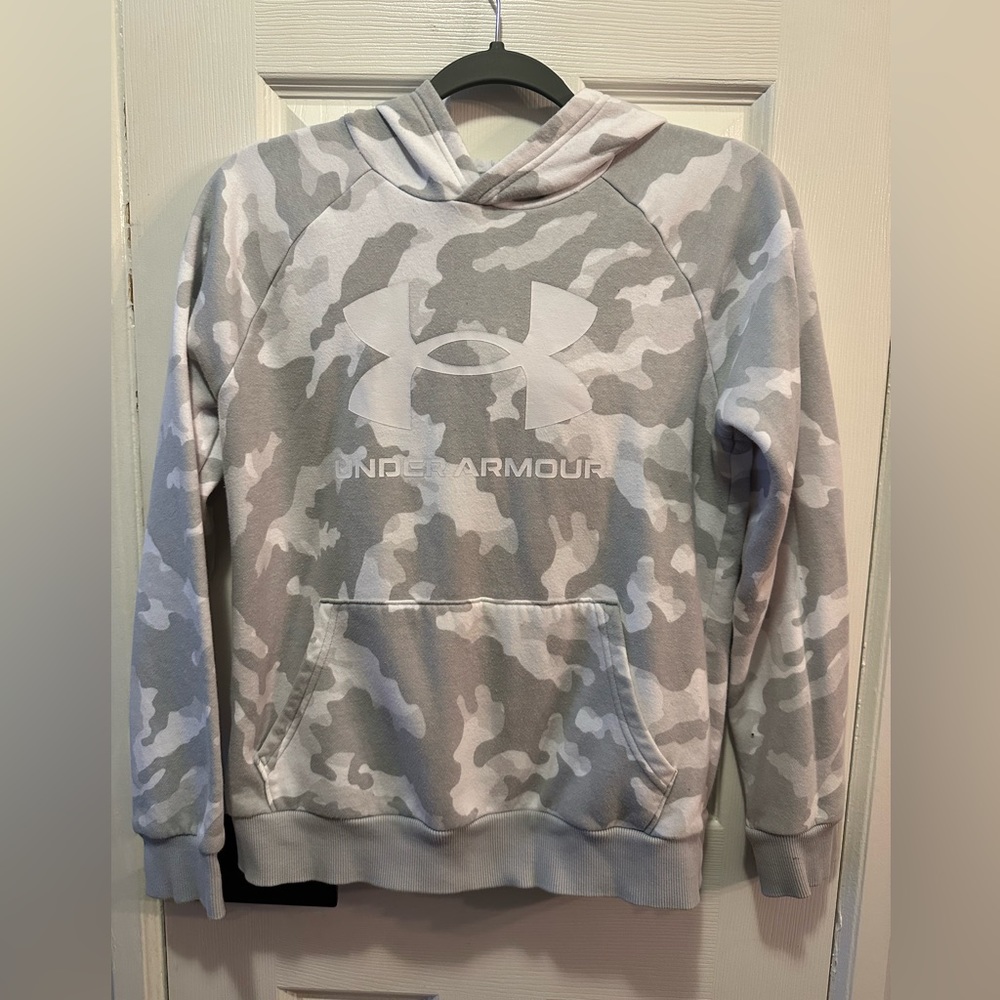 UNDER ARMOUR HOODIE